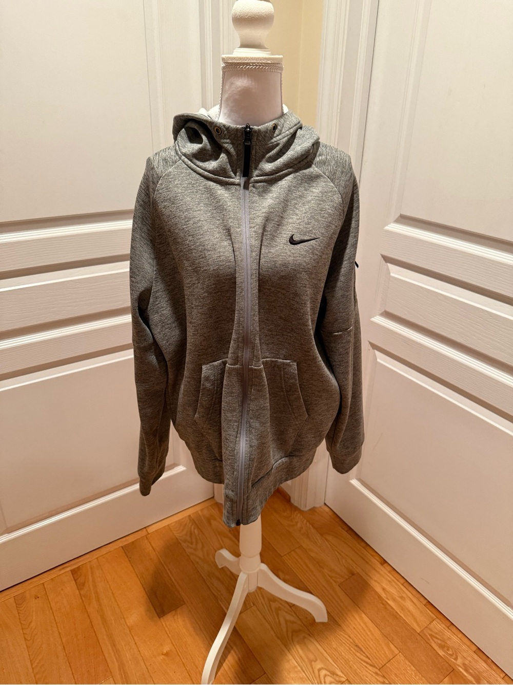 Nike Men’s Therma Fit full zip up fitness sweatshirt